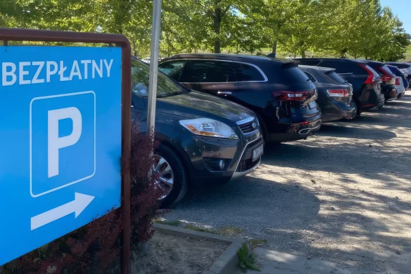 01-parking-magiczne-ogrody