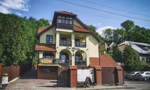 zdjęcie domu pensjonatu czy hotelu